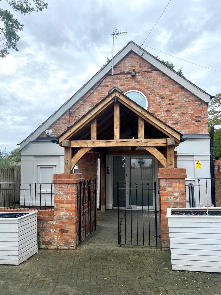 Veyra Healthcare Warrington - Outside